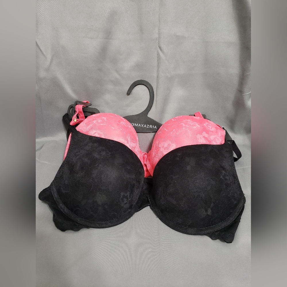 NWT❗BCBGMAXAZRIA Pink and Black Lace Bra Size 36B